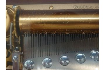 SANKYO(サンキョー)　ORPHEUS(オルフェウス)　「美しきドナウ」　「舞踏への勧誘」　2曲　50弁　上品な雰囲気を醸し出すオルゴール(マホガニー5J、DX103-0053BA)(R-072469)