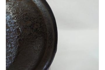 未使用　南部　名工　佐藤秀次郎　秀山作　味わい深い風合いが魅力的な鉄瓶(湯沸、湯瓶、茶道具、茶器、共箱付き)(R-072470)