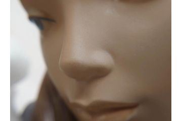 スペイン　リヤドロ　LLADRO　平和の思想　THOUGHTS OF PEACE　約37cm　細部まで丁寧につくられた優美で華麗なフィギュリン(陶器人形、置物、オブジェ、女の子、鳩、箱付き)(R-072476)