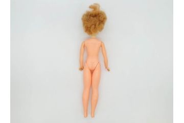 昭和　当時物　タカラ　リカちゃん　アイデアル　タミーちゃん　チーちゃんのホームセットデラックス　多数の服や小物・タンス・ベット付き　人形9体まとめてセット(ロコたん、中島製作所、TAKARA、IDEAL TOY CORP、Tammy、BS-12、着せ替え人形、日本製)(R-072478)