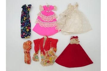 昭和　当時物　タカラ　リカちゃん　アイデアル　タミーちゃん　チーちゃんのホームセットデラックス　多数の服や小物・タンス・ベット付き　人形9体まとめてセット(ロコたん、中島製作所、TAKARA、IDEAL TOY CORP、Tammy、BS-12、着せ替え人形、日本製)(R-072478)