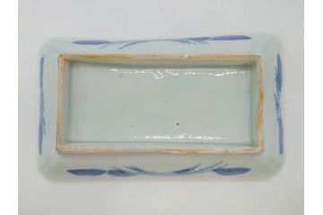 江戸後期〜幕末　伊万里　染付　約21cm　6.7寸　大胆に描かれた山水図に魅了される長皿3枚セット(角皿、和皿、和食器、六寸七分)(R-072481)