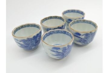 江戸後期〜幕末　伊万里　染付　山水図　金の縁となめらかなフォルムが素敵な猪口5客セット(おちょこ、ぐい呑み、酒器、和食器)(R-072484)