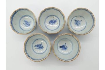 江戸後期〜幕末　伊万里　染付　山水図　金の縁となめらかなフォルムが素敵な猪口5客セット(おちょこ、ぐい呑み、酒器、和食器)(R-072485)