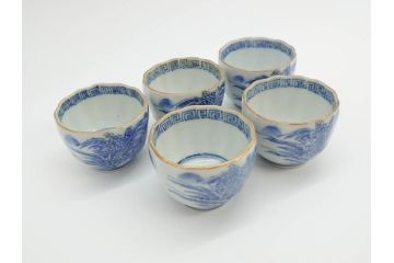 江戸後期〜幕末　伊万里　染付　山水図　金の縁となめらかなフォルムが素敵な猪口5客セット(おちょこ、ぐい呑み、酒器、和食器)(R-072486)