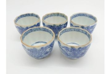 江戸後期〜幕末　伊万里　染付　山水図　金の縁となめらかなフォルムが素敵な猪口5客セット(おちょこ、ぐい呑み、酒器、和食器)(R-072486)