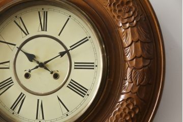 和製アンティーク　REGULATOR A　クォーツ式　特大!! 繊細な彫刻が目を惹く掛け時計(柱時計、古時計、振り子時計)(R-072512)