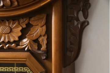 和製アンティーク　REGULATOR A　クォーツ式　特大!! 繊細な彫刻が目を惹く掛け時計(柱時計、古時計、振り子時計)(R-072512)