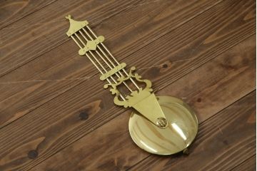和製アンティーク　REGULATOR A　クォーツ式　特大!! 繊細な彫刻が目を惹く掛け時計(柱時計、古時計、振り子時計)(R-072512)