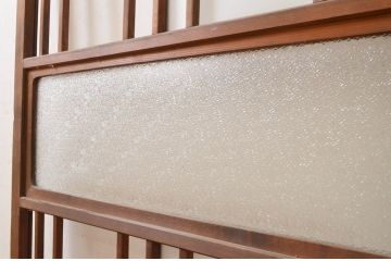 アンティーク建具　風情のある佇まいが魅力的な格子入りガラス戸2枚セット(引き戸、格子戸、ガラス帯戸)(R-072516)