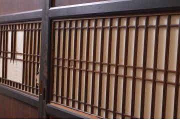 アンティーク建具　和の情緒を演出する障子帯戸3枚セット(引き戸、板戸、格子帯戸、障子戸)(R-072526)