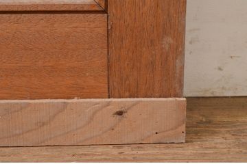 アンティーク建具　ラワン材　レトロな佇まいが魅力的なドア1枚(木製扉)(R-072542)