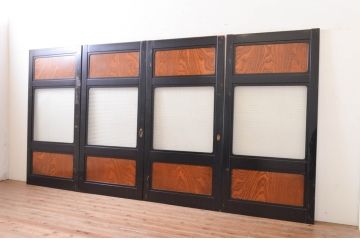 アンティーク建具　高級品!!　石川県産　鏡板欅(ケヤキ)材　バイカラーが目を引く上品なガラス戸4枚セット(引き戸)(R-072546)