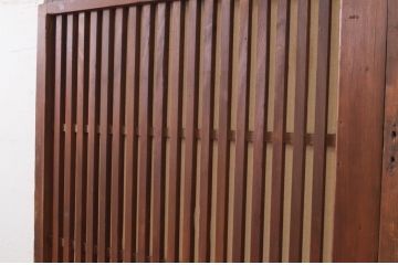 アンティーク建具　どこか懐かしい雰囲気を醸し出す格子戸1枚(引き戸、帯戸)(R-072549)