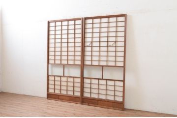 アンティーク建具　レトロな空間を演出する格子入り障子戸2枚セット(引き戸、格子戸、ガラス帯戸)(R-072551)