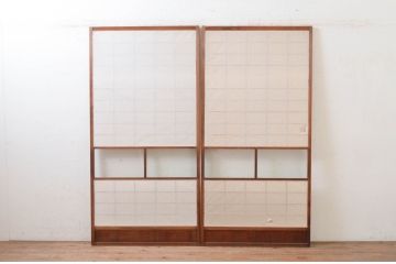 アンティーク建具　レトロな空間を演出する格子入り障子戸2枚セット(引き戸、格子戸、ガラス帯戸)(R-072551)