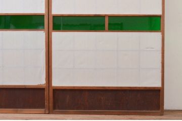 アンティーク建具　古い遊郭から出た希少な色ガラス入り障子戸2枚セット(引き戸、格子戸)(R-072555)