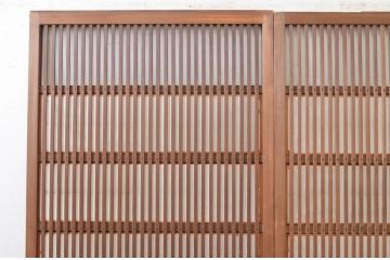 アンティーク建具　風情のある佇まいが魅力的な裏障子付き格子戸2枚セット(引き戸、障子戸、ガラス帯戸)(R-072556)