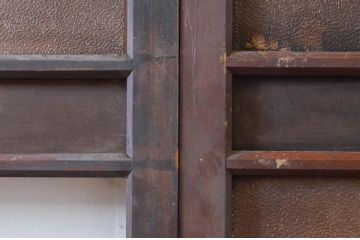 アンティーク建具　ダイヤガラス入り　落ち着いた空間に合わせやすいレトロなガラス戸2枚セット(引き戸、板戸)(R-072561)