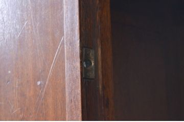 和製アンティーク　素朴な佇まいが魅力的な古いナラ材のレトロなワードローブ(洋服タンス、衣装箪笥)(R-072564)