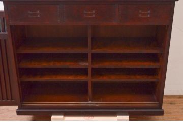 中古　民芸家具　和光　NEW北樹　水屋115K　上質な和の空間を演出する二段重ね水屋箪笥(食器棚、茶箪笥、キャビネット、収納棚、戸棚、店舗什器)(R-072565)