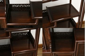 中古　美品　伝統工芸品　大阪唐木指物　唐木の老舗 岡治　紫檀(シタン)材　漆塗り　繊細かつ豪華な彫りが目を引く大振りな飾り棚(違い棚、茶棚、戸棚、収納棚)(定価約80万円)(R-072567)