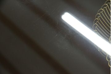 中古　美品!!　輪島塗り　玉水刻　上品な佇まいが魅力的のガラス天板付き座卓(ローテーブル、センターテーブル、リビングテーブル)(R-072571)