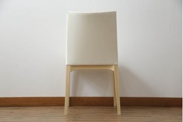 中古　短期展示品　Cassinaixc.(カッシーナイクスシー)　IXC. R&D(イクスシー.R&D)　LINE(ライン)　ウルトラスエード(ULTRASUEDE)　Eランク　シンプルですっきりとした佇まいが魅力のダイニングチェア(椅子、イス、アームレスチェア、店舗什器)(定価約7万7千円)(R-072573)