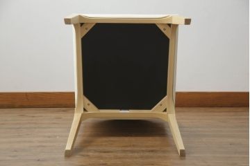 中古　短期展示品　Cassinaixc.(カッシーナイクスシー)　IXC. R&D(イクスシー.R&D)　LINE(ライン)　ウルトラスエード(ULTRASUEDE)　Eランク　シンプルですっきりとした佇まいが魅力のダイニングチェア(椅子、イス、アームレスチェア、店舗什器)(定価約7万7千円)(R-072573)