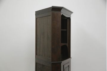 中古　民芸家具　松本民芸家具　落ち着きのある洗練された佇まいが魅力のB型隅棚(コーナーキャビネット、収納棚、飾り棚)(定価約58万円)(R-072575)