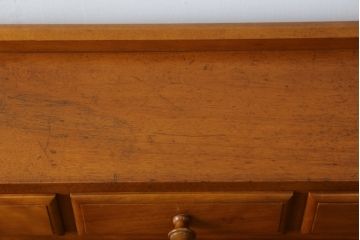 中古　横浜クラシック家具　ダニエル(Daniel)　希少モデル　艶のある木肌と品のある佇まいが美しいロールトップデスク(ライティングビューロー、簿記机、ワークデスク、引き出し、在宅ワーク、在宅用、蛇腹)(R-072576)