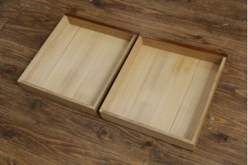 中古　高級品!!　指物家具　タモ材　漆塗り　凛とした佇まいと杢目が美しい文机(ローテーブル、座机、作業台、ワークデスク、在宅用、在宅ワーク用)(R-072578)