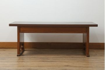 中古　高級品!!　指物家具　タモ材　漆塗り　凛とした佇まいと杢目が美しい文机(ローテーブル、座机、作業台、ワークデスク、在宅用、在宅ワーク用)(R-072578)