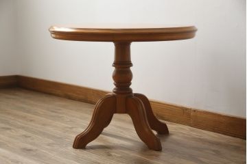 中古　横浜クラシック家具　ダニエル(Daniel)　　レオナ (Leona)　A-317　温かみのある色合いが魅力の丸テーブル(ローテーブル、ラウンドテーブル、コーヒーテーブル、サイドテーブル)(定価約21万円)(R-072580)