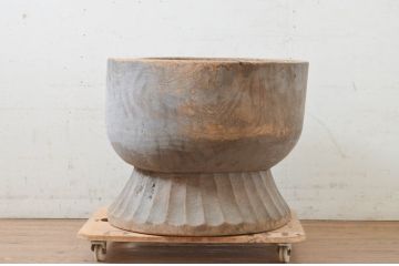 和製アンティーク　総欅(ケヤキ)材　堂々とした佇まいが魅力の大振りな臼(ウス、うす、ディスプレイ、DIY)(R-072584)