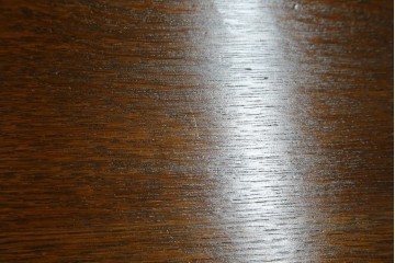 イギリスアンティーク　オーク材　凝ったデザインが目を引く小振りなサイドボード　(R-072588)