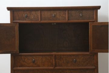 中古　指物家具　吉蔵　端正でおおらかな雰囲気漂う李朝スタイルの収納棚(小箪笥、引き出し、戸棚)(R-072591)