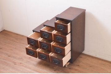 中古　美品　上質な和の雰囲気香る階段箪笥風収納箪笥(整理たんす、階段タンス、和タンス、引き出し)(R-072593)