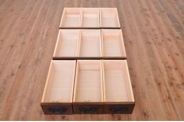 中古　美品　上質な和の雰囲気香る階段箪笥風収納箪笥(整理たんす、階段タンス、和タンス、引き出し)(R-072593)
