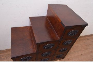 中古　美品　上質な和の雰囲気香る階段箪笥風収納箪笥(整理たんす、階段タンス、和タンス、引き出し)(R-072593)