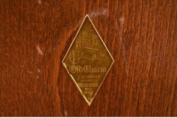 イギリスビンテージ　希少モデル　Old Charm(オールドチャーム)　背面の彫刻と個性的なデザインが素敵なスピニングチェア(スピナーズチェア、板座チェア、ダイニングチェア、椅子、イス、ヴィンテージ、英国)(R-072595)