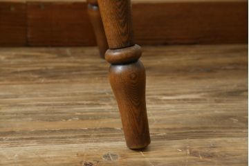 イギリスビンテージ　希少モデル　Old Charm(オールドチャーム)　背面の彫刻と個性的なデザインが素敵なスピニングチェア(スピナーズチェア、板座チェア、ダイニングチェア、椅子、イス、ヴィンテージ、英国)(R-072595)