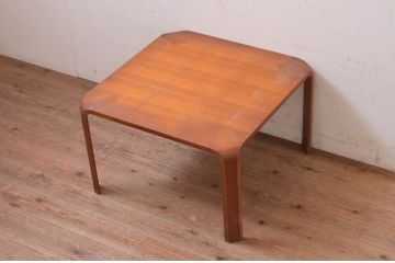 和製ビンテージ　天童木工(Tendo)　木の温もりを感じるシンプルなデザインのローテーブル(座卓、センターテーブル、リビングテーブル、ヴィンテージ)(R-072597)