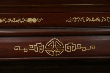 アジアンビンテージ　花梨(カリン)材　上品なデザインの象嵌入りライティングビューロー(ワークデスク、簿記机、収納棚、戸棚、在宅用、在宅ワーク用、引き出し)(R-072600)