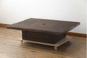 中古　美品　国産職人手作り品　総栗材　和のお部屋づくりにおすすめな囲炉裏テーブル(座卓、木製火鉢、長火鉢、ローテーブル)(R-072601)