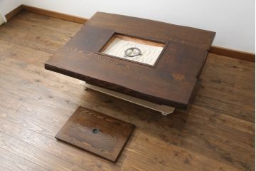 中古　美品　国産職人手作り品　総栗材　和のお部屋づくりにおすすめな囲炉裏テーブル(座卓、木製火鉢、長火鉢、ローテーブル)(R-072601)