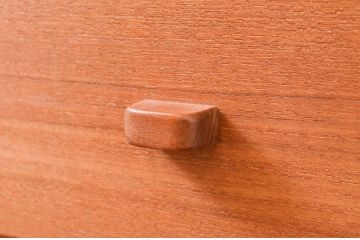 和製ビンテージ　チーク材　シンプルなデザインで使いやすい縦型チェスト(サイドチェスト、引き出し、ヴィンテージ)(R-072605)