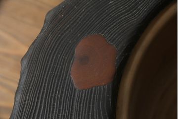 和製アンティーク　桐材　趣を感じさせる象嵌が魅力的なくり抜き火鉢(丸太火鉢、木製火鉢、切り株火鉢)(R-072608)