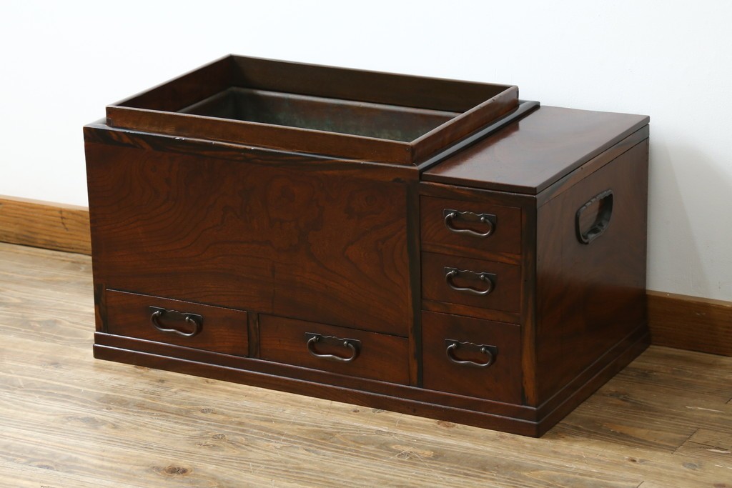 和製アンティーク　欅(ケヤキ)材　和の雰囲気を引き立てる長火鉢　(R-072618)