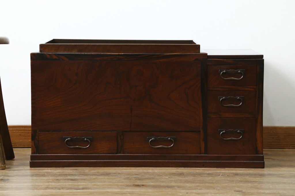 和製アンティーク　欅(ケヤキ)材　和の雰囲気を引き立てる長火鉢　(R-072618)